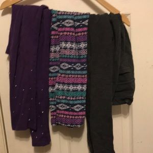 GIRLS SET OF 3 LEGGINGS!!